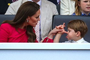 Kate Middleton : voici les trois mots secrets qu’elle prononce pour calmer ses enfants s’ils sont turbulents et ne sont pas sages… Effet immédiat