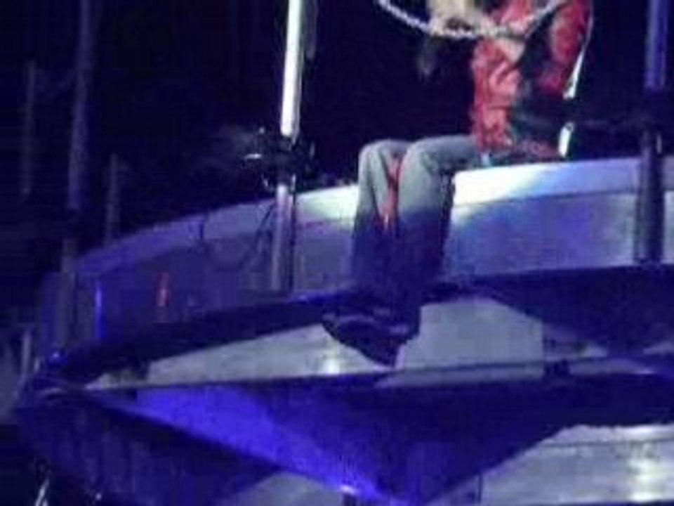 Tokio Hotel in Paris Bercy. Schwarz .