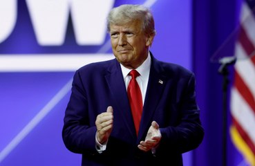 Trump lança ataque a juiz e promotor pouco depois de se declarar inocente de 34 acusações