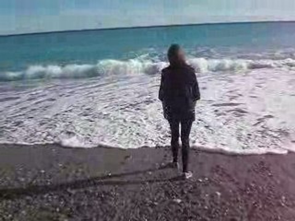 Julie découvre la mer