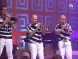 PARIS DE NOIA - AMOR A QUEMARROPA [LUAR] [21/03/08]