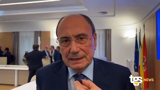 Il presidente Schifani lancia l'allarme sui flussi di migranti: 'Siamo alla vigilia dello stato di necessità e urgenza'