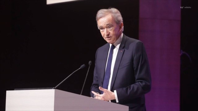 Bernard Arnault Takes Title of World’s Richest Person From Elon Musk
