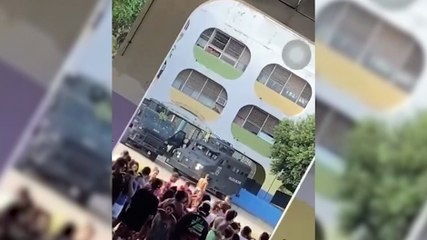 Vídeo: Bandidos invadem escola durante operação em comunidade no Rio e crianças se desesperam