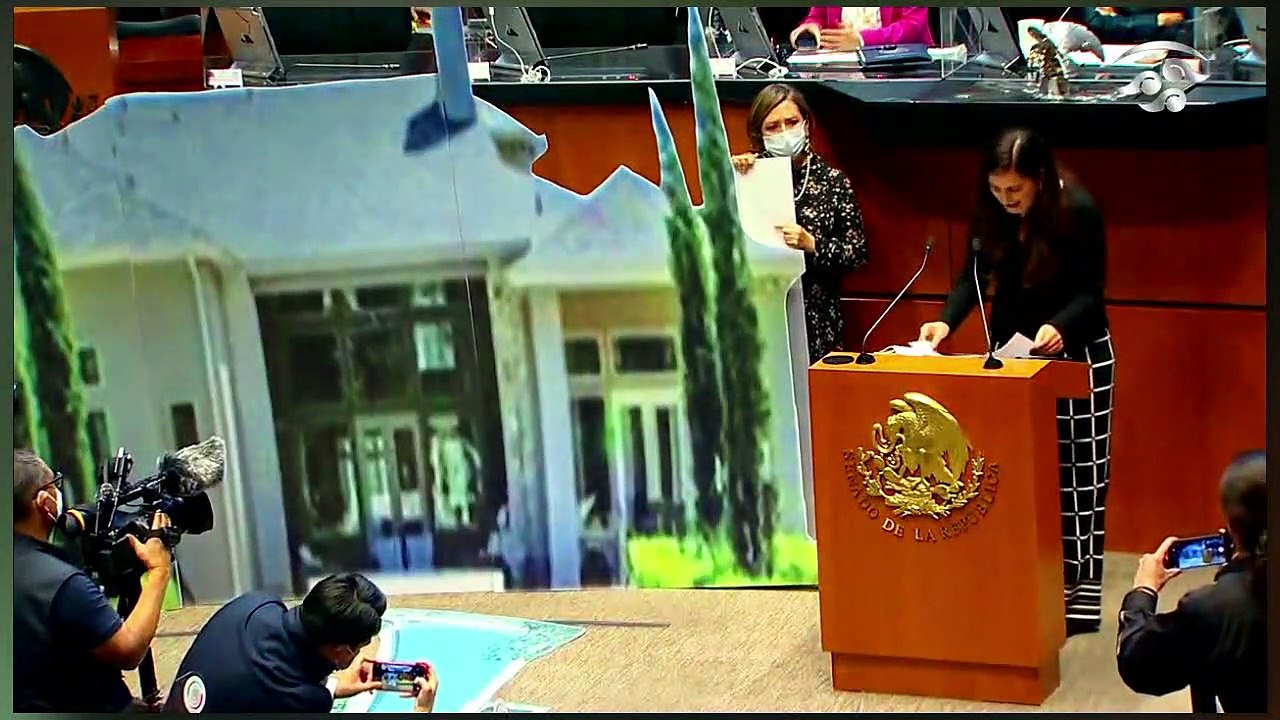 ¡VEAN! ¡La Senadora Caraveo de MORENA deja mudaa la panista gritona Kenia López Rabadán!