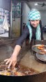 Hands in Boiling Oil || Peshawari Tawa chapli Kabab chef using their hands to pull out the food from boiling oil without precautions||Life in Pakistan
