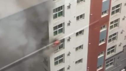 서울 방이동 오피스텔에서 불...8명 병원 이송 / YTN