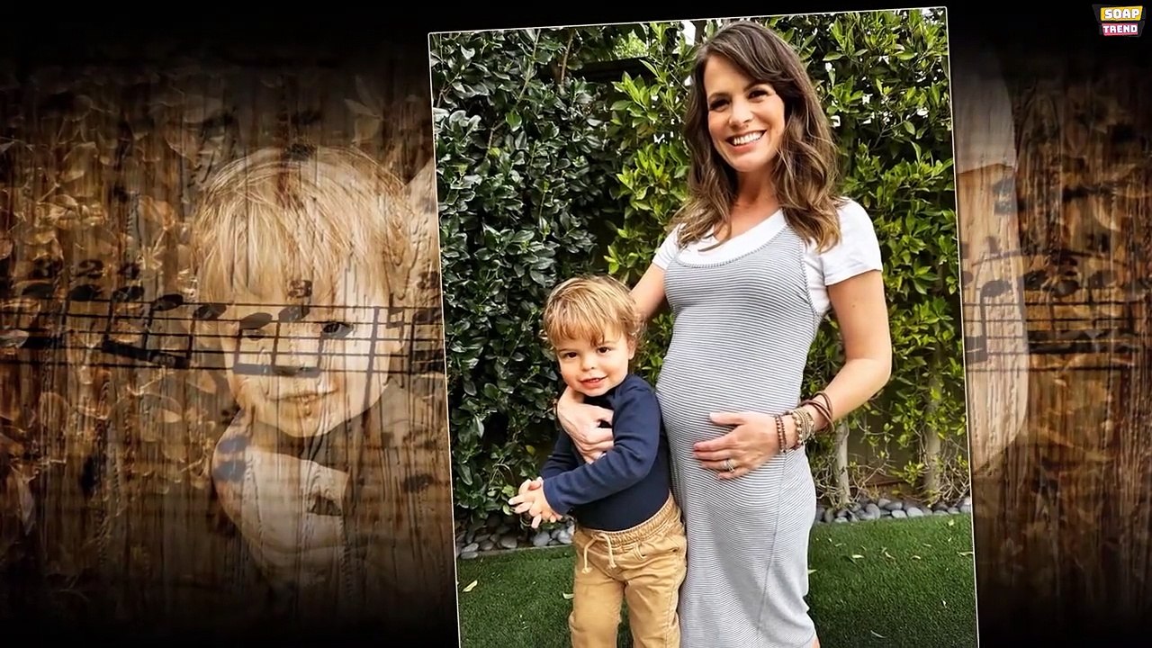 Y&R star Melissa Claire Egan shares Courtney Hope baby bump