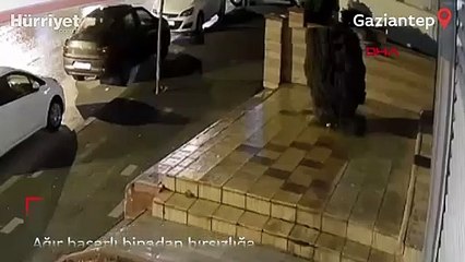 Gaziantep'te ağır hasarlı binadan hırsızlığa 3 tutuklama