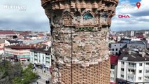 Ulu Cami'nin eğri minaresindeki 'kufi' yazılar restore edilecek