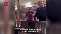 AK Partili Güngören Belediye Başkanı Bünyamin Demir'in çorba dağıttığı sırada ilginç anlar