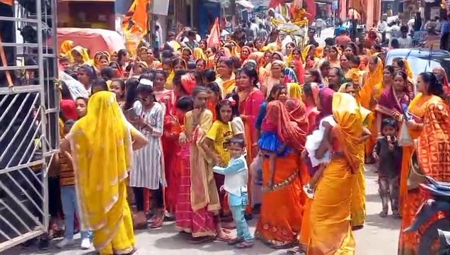भगवा ध्वज फहराया, गूंजे जय श्रीराम, जय हनुमान के जयकारे