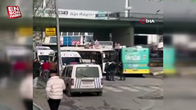 Esenyurt'ta minibüs İETT otobüsüne çarptı