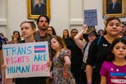 Nueva Ley Prohibe El Acceso De Las Mujeres Trans A Los Espacios Solo Para Mujeres