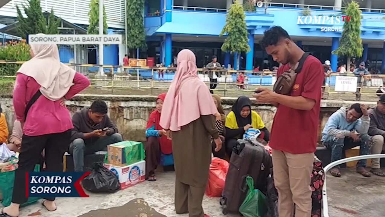 Ribuan Penumpang Mulai Padati Pelabuhan Sorong Untuk Laksanakan Mudik