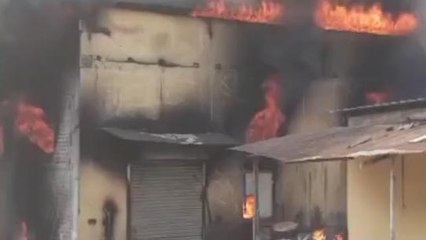 শিলিগুড়িঃ ভোলানাথ পাড়ার কেমিক্যাল কারখানায় অগ্নিকাণ্ডের ঘটনায় চাঞ্চল্য এলাকায়