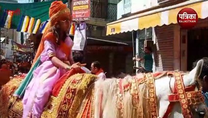 VIDEO: साफा बांधकर चली महिलाएं, समाजबंधुओं ने लगाए जयकारे
