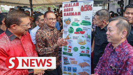 Middlemen can help control rise in prices of fresh produce, says PM