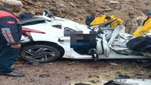 Adana'da otomobilin üstüne kaya düştü! 4 öğretmen hayatını kaybetti