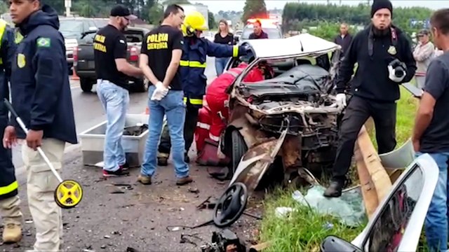Corpos das vítimas da BR-369 chegam ao IML de Cascavel; família identifica motorista do Golf