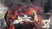 अमेठी: पूर्वांचल एक्सप्रेसवे पर आग का गोला बनी कार, सक्रियता में दो की बची जान