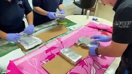 Cocaína oculta en mochila para niños en Orán