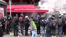 مواجهات عنيفة بين الشرطة الفرنسية ومحتجين في باريس