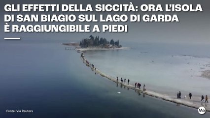 Gli effetti della siccità, ora l’isola di San Biagio sul lago di Garda è raggiungibile a piedi