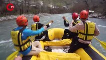 Kar sularında rafting heyecanı