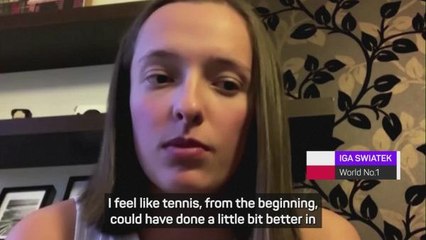 Swiatek criticises tennis for not banning Russian players