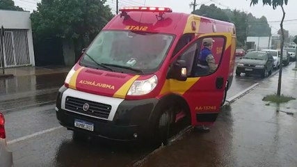 Menino fica ferido ao ser atingido por latinha de refrigerante em colégio