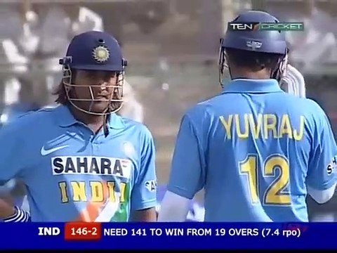 YUVRAJ SINGH Match Winning knock Century | India v Pakistan 5th ODI at Karachi 2006 | Yuvraj and Dhoni