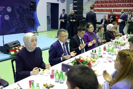 Cumhurbaşkanı Yardımcısı Oktay: Mescid-i Aksa'nın kutsiyetine saldırılar kabul edilemez
