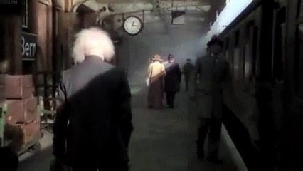 E=mc2 - Une biographie de l'équation Bande-annonce (EN)