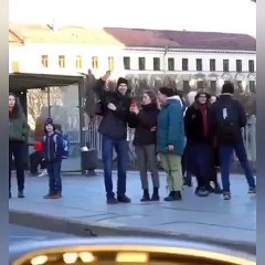 Rusya Sokaklarında Cumhurbaşkanı Erdoğan Müziği İle Dolaştı!