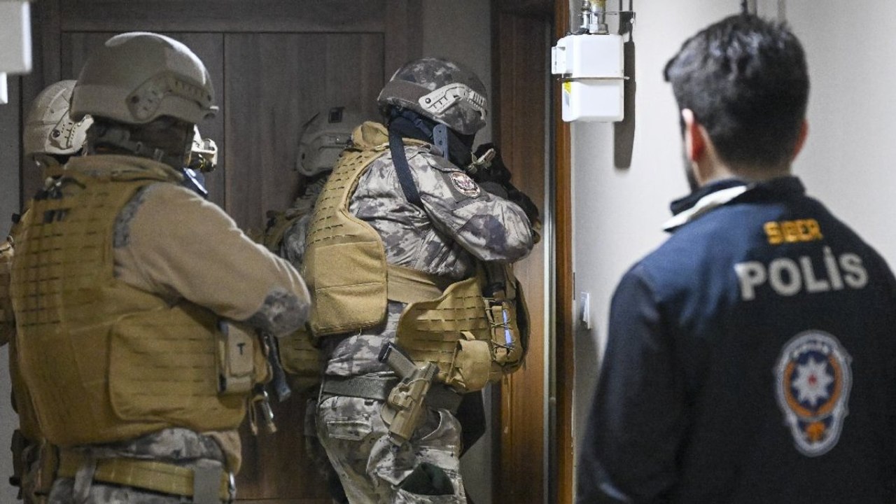 İstanbul merkezli 18 ilde 'forex' operasyonu, çok sayıda şüpheli gözaltına alındı