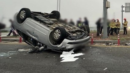 전북 정읍 교차로서 SUV끼리 충돌...4명 부상 / YTN