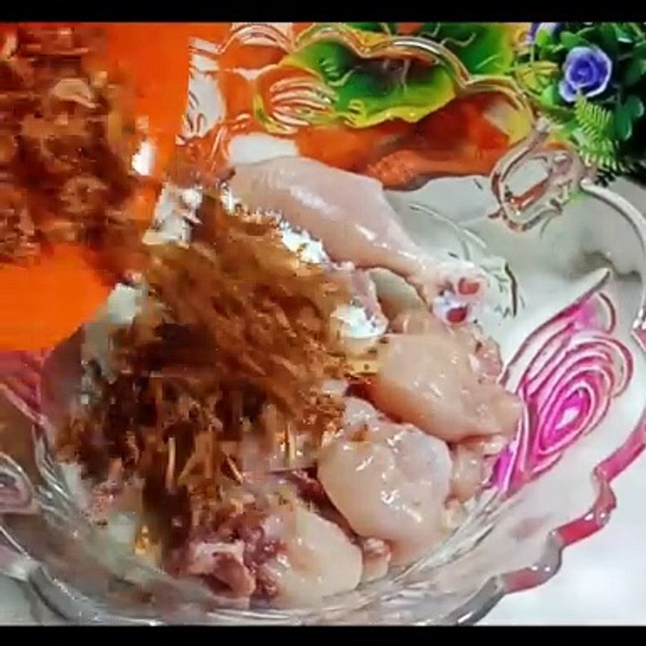 ব্রয়লার মুরগির এই রেসিপিটি সব থেকে মজার। ঘরোয়া পদ্ধতিতে মুরগির মাংস রান্না