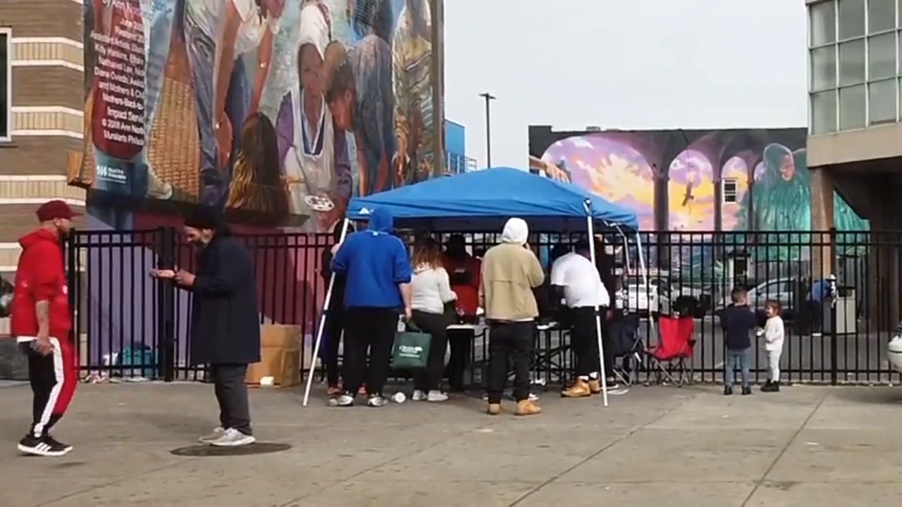 Kensington Ave documentary North Philadelphia, street of Philadelphia,walking street of Philadelphia, street of Kensington, walking street of Kensington, this is america, this is USA, take a Walk in zombies, united state of America, day time life in Phila