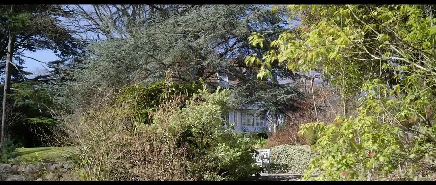 Une Femme de notre temps Bande-annonce (RU)