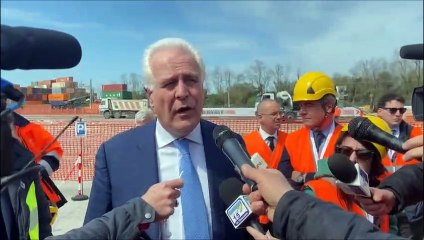 Livorno, partono i lavori del nuovo scavalco ferroviario, Giani: "Opera fondamentale"