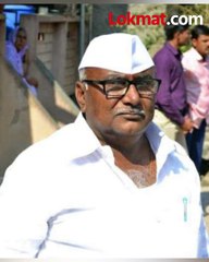 जळगावात एका शेतकरी कुटुंबाने कर्जबाजारीपणाला कंटाळून टोकाचं पाऊल उचललं