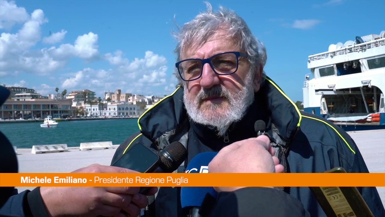 Migranti, Emiliano a Brindisi "Sbarchi legali contro gli scafisti"