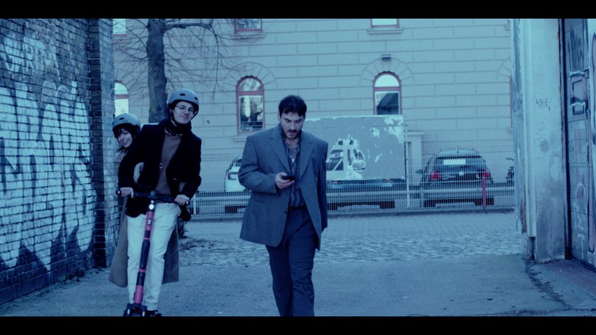 SALÒ - INTERNETFREUNDIN