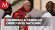 Papa Francisco asiste a la celebración de la pasión de cristo en la Basílica de San Pedro
