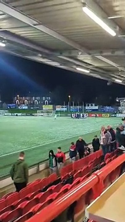 Drogheda United celebrate win over Derry City