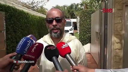 كلمات مؤثرة لنجليْ الوزير الأسبق خالد الناصري في جنازة والدهما ويكشفان سبب الوفاة