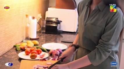 Neha Kis Ka Qatal Karne Ja Rahi  #ramshakhan #ahadrazamir #sarahkhan - Hum Tum - FLO Digital