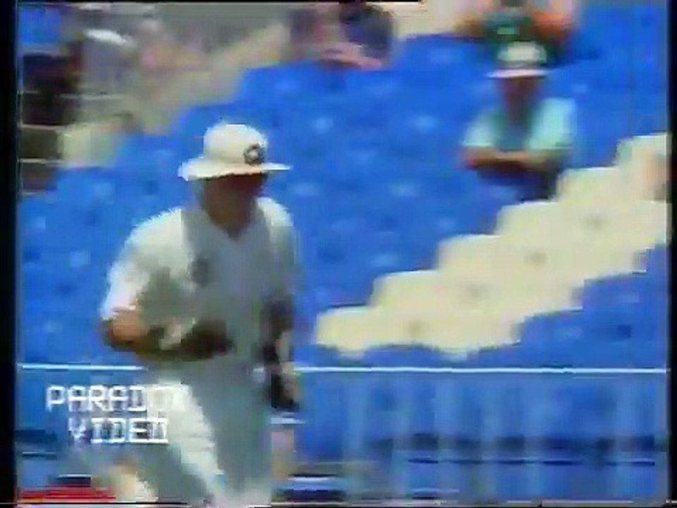 1993-94 New Zealand v Pakistan 1st Test at Auckland Feb 10th to 12th 1994