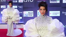 Pinkvilla Style Icons Awards: Nora Fatehi White Bodycon Gown Look Video Viral | Boldsky